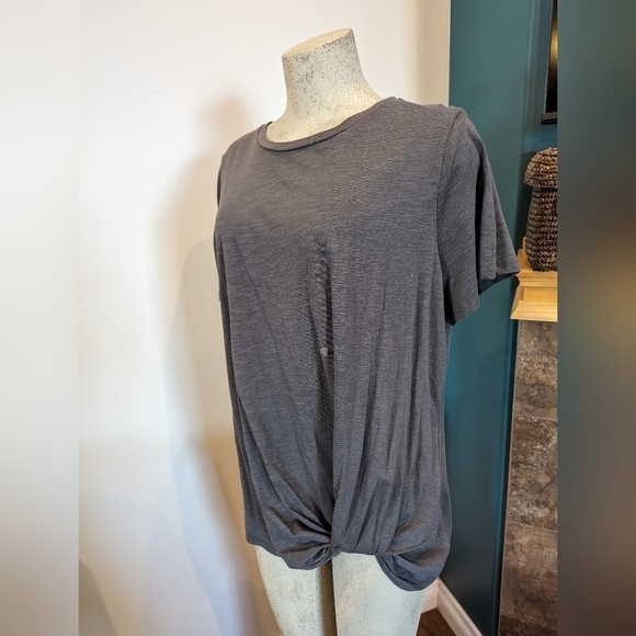 Maurice twist knot tee, heather Gray plus size 0x, New! - Picture 2 of 10
